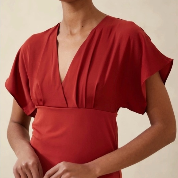 Banana Republic Tops - BANANA REPUBLIC Y2K V-NECK TIE BACK TOP FLUTTER SLEEVES BRICK RED SZ MEDIUM NWT